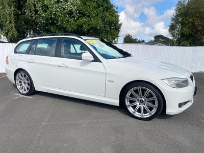 2010 BMW 320i - Thumbnail