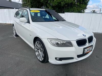 2010 BMW 320i - Thumbnail