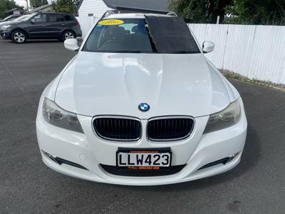 2010 BMW 320i - Thumbnail