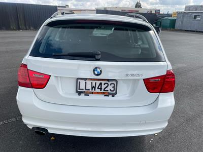 2010 BMW 320i - Thumbnail