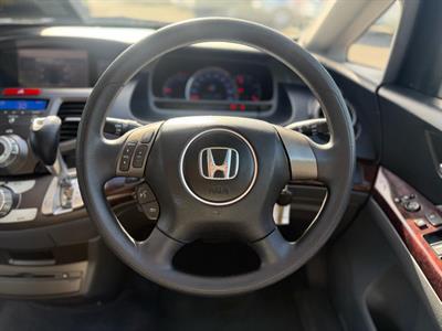 2005 Honda Odyssey - Thumbnail