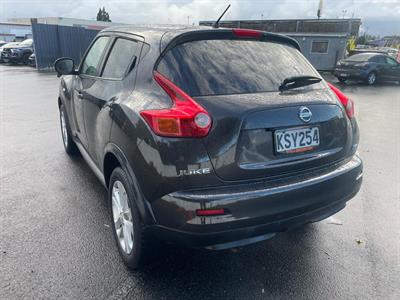 2010 Nissan Juke - Thumbnail