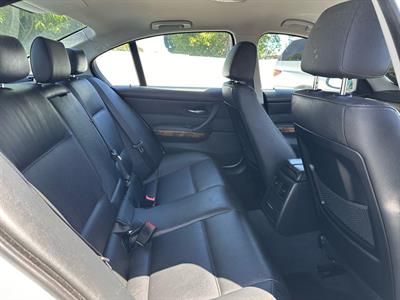 2008 BMW 323i - Thumbnail