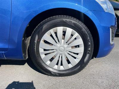2014 Suzuki Swift - Thumbnail