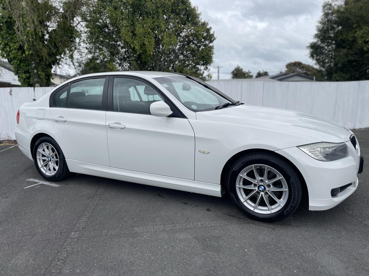 2010 BMW 320i