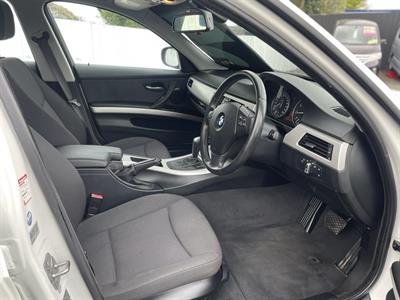 2010 BMW 320i - Thumbnail