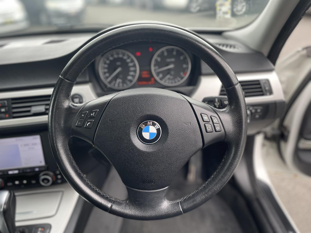 2010 BMW 320i