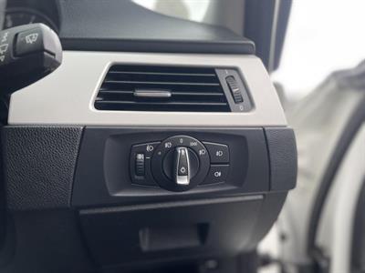 2010 BMW 320i - Thumbnail