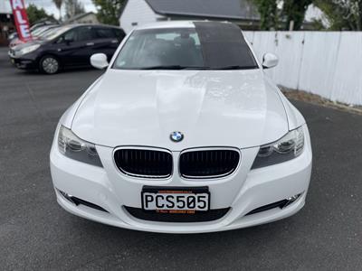 2010 BMW 320i - Thumbnail