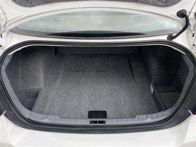 2010 BMW 320i - Thumbnail
