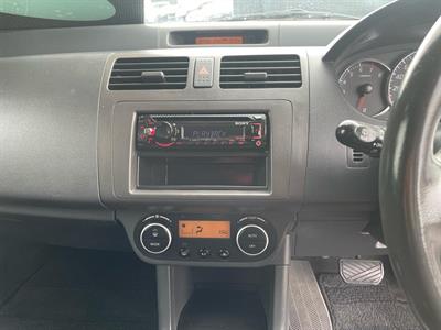 2009 Suzuki Swift - Thumbnail