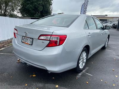 2013 Toyota Camry - Thumbnail