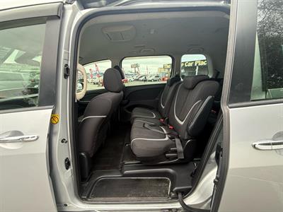 2009 Mazda BIANTE - Thumbnail