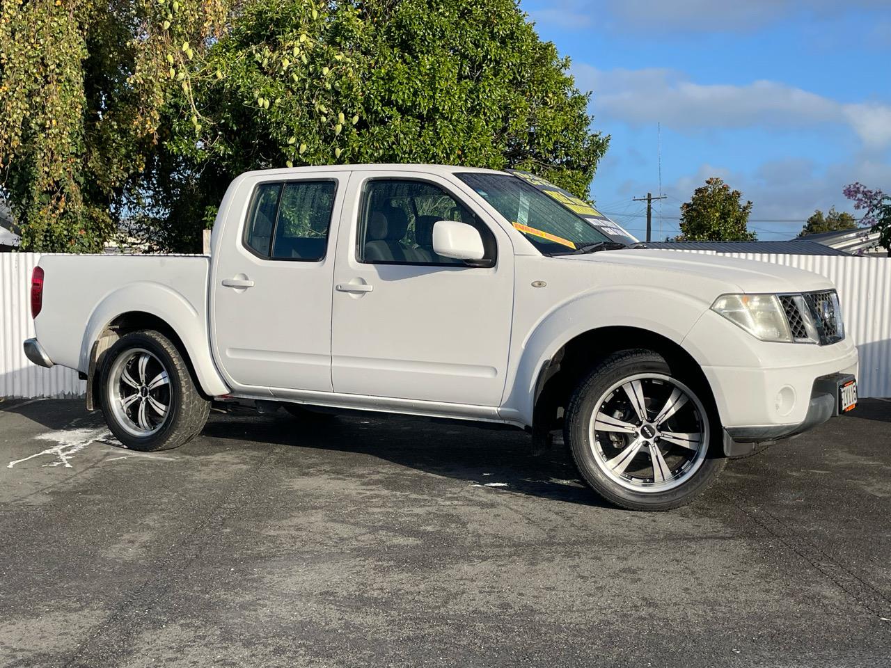 2011 Nissan NAVARA