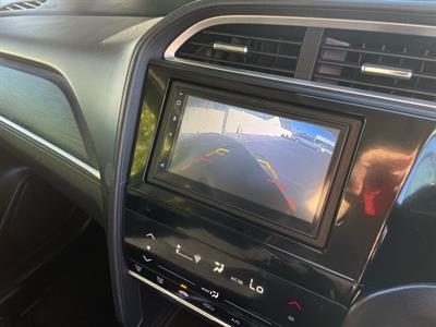 2015 Honda Shuttle - Thumbnail