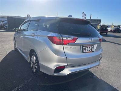 2015 Honda Shuttle - Thumbnail