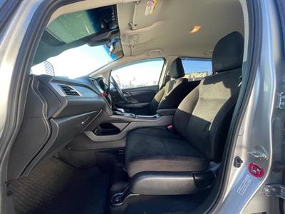 2015 Honda Shuttle - Thumbnail