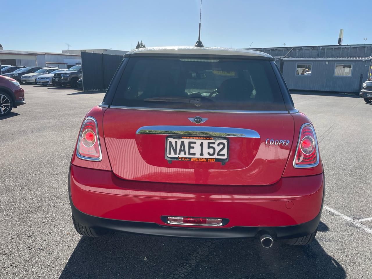 2011 BMW MINI