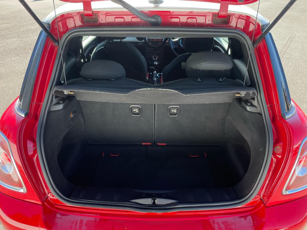 2011 BMW MINI