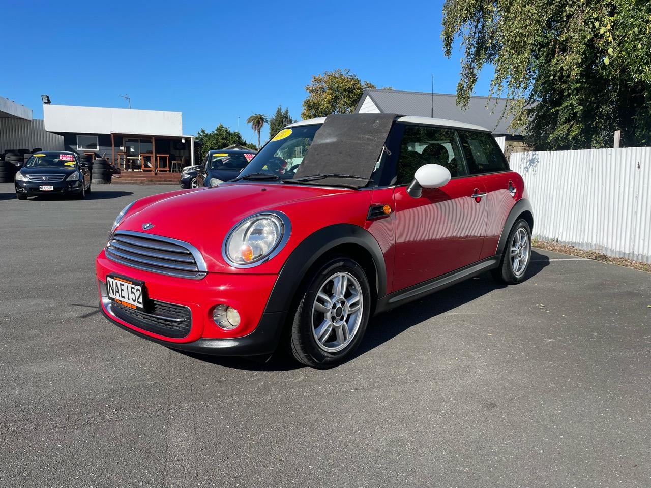 2011 BMW MINI