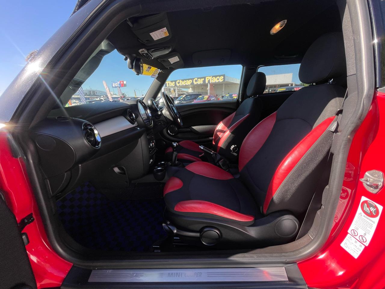 2011 BMW MINI
