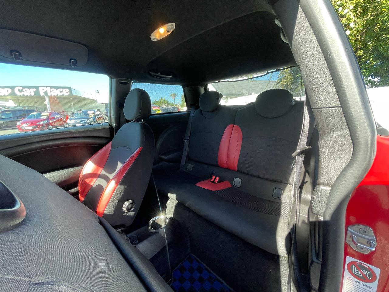 2011 BMW MINI