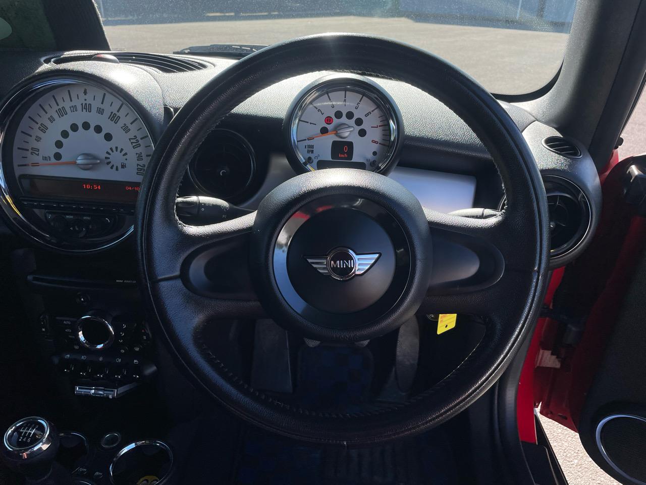 2011 BMW MINI