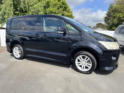 2009 Mitsubishi DELICA - Thumbnail