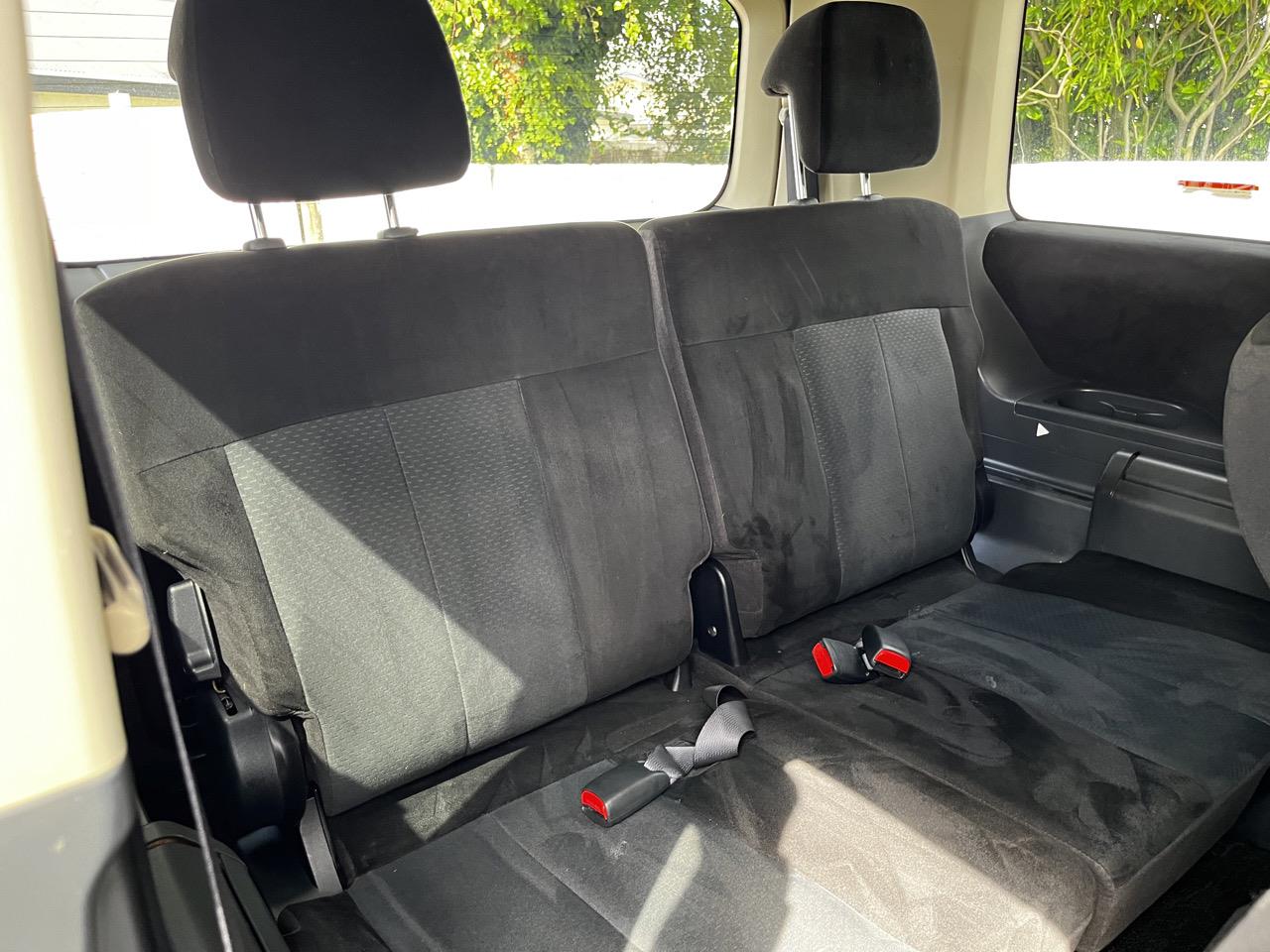 2009 Mitsubishi DELICA