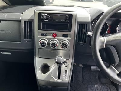 2009 Mitsubishi DELICA - Thumbnail