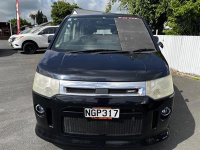 2009 Mitsubishi DELICA - Thumbnail