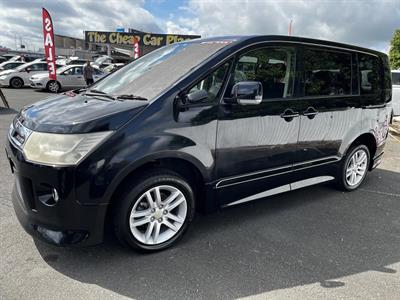 2009 Mitsubishi DELICA - Thumbnail