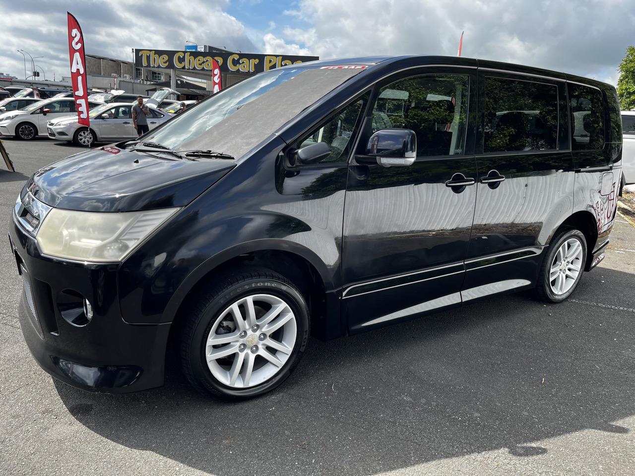 2009 Mitsubishi DELICA