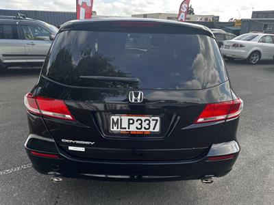 2010 Honda Odyssey - Thumbnail