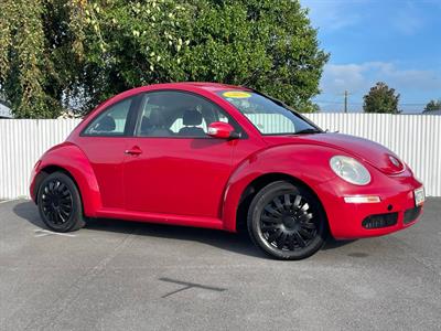 2009 Volkswagen Beetle - Thumbnail