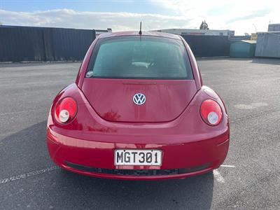 2009 Volkswagen Beetle - Thumbnail