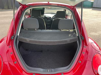 2009 Volkswagen Beetle - Thumbnail