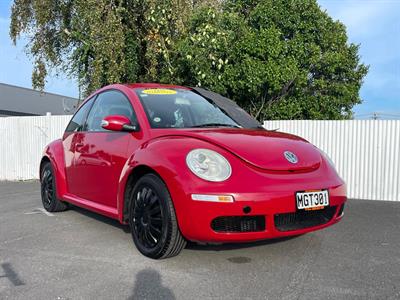 2009 Volkswagen Beetle - Thumbnail