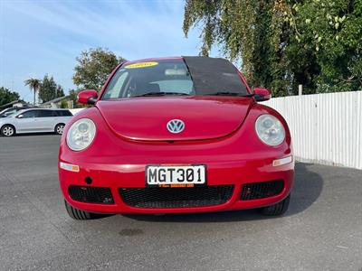 2009 Volkswagen Beetle - Thumbnail