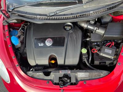 2009 Volkswagen Beetle - Thumbnail