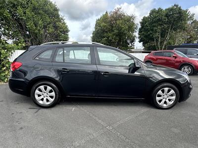 2016 Holden Cruze - Thumbnail