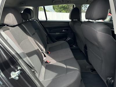 2016 Holden Cruze - Thumbnail