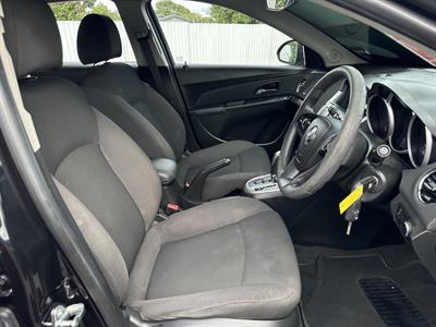 2016 Holden Cruze - Thumbnail