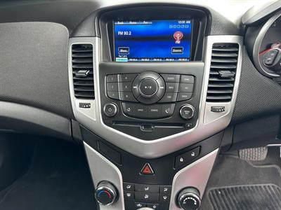2016 Holden Cruze - Thumbnail