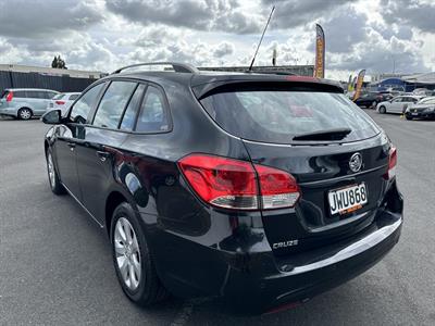 2016 Holden Cruze - Thumbnail