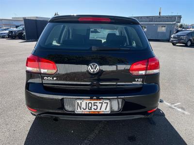 2012 Volkswagen Golf - Thumbnail