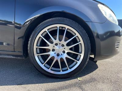 2012 Volkswagen Golf - Thumbnail