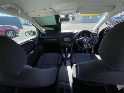 2012 Volkswagen Golf - Thumbnail