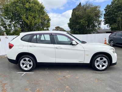 2011 BMW X1 - Thumbnail