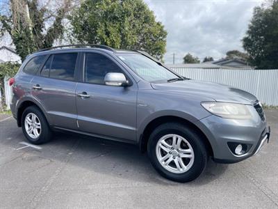 2012 Hyundai Santa Fe - Thumbnail